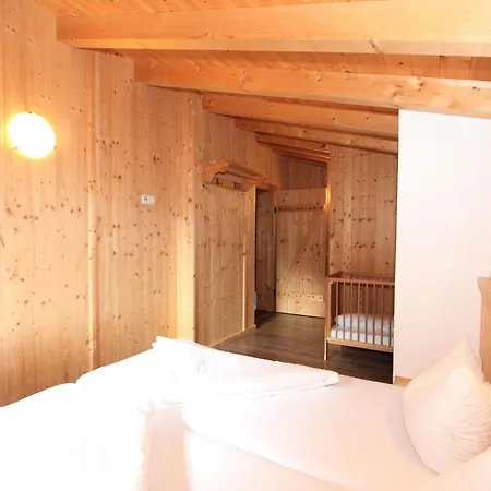 Alois By Interhome Juns