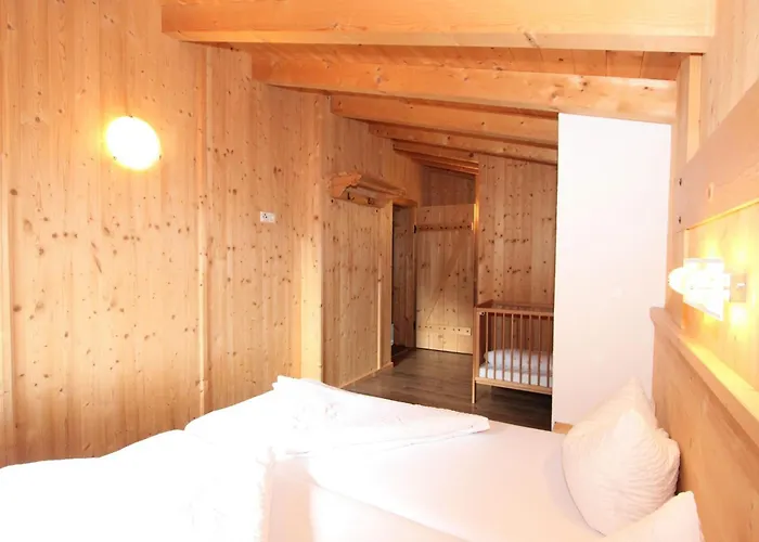 Alois By Interhome Juns